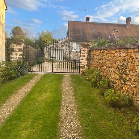 Chambres D'Hotes Des Demoiselles Ville-Saint-Jacques 외부 사진
